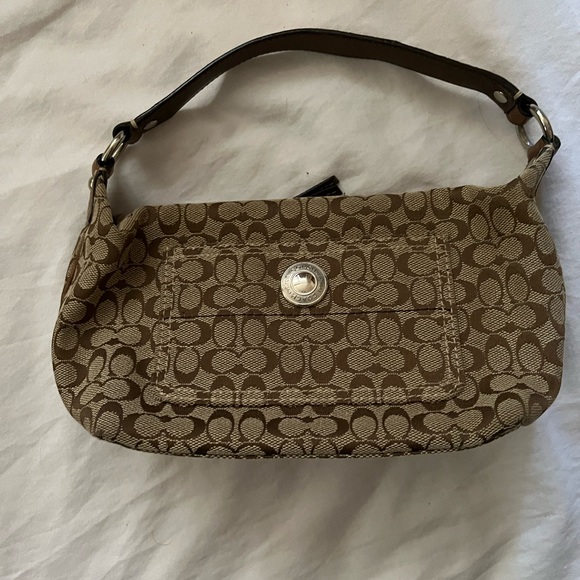 SOLD! VINTAGE COACH SIGNATURE BAGUETTE MINI - Picture 3 of 7